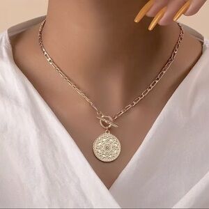 NEW | Elegant 14K Gold Plated Pendant Necklace 💎